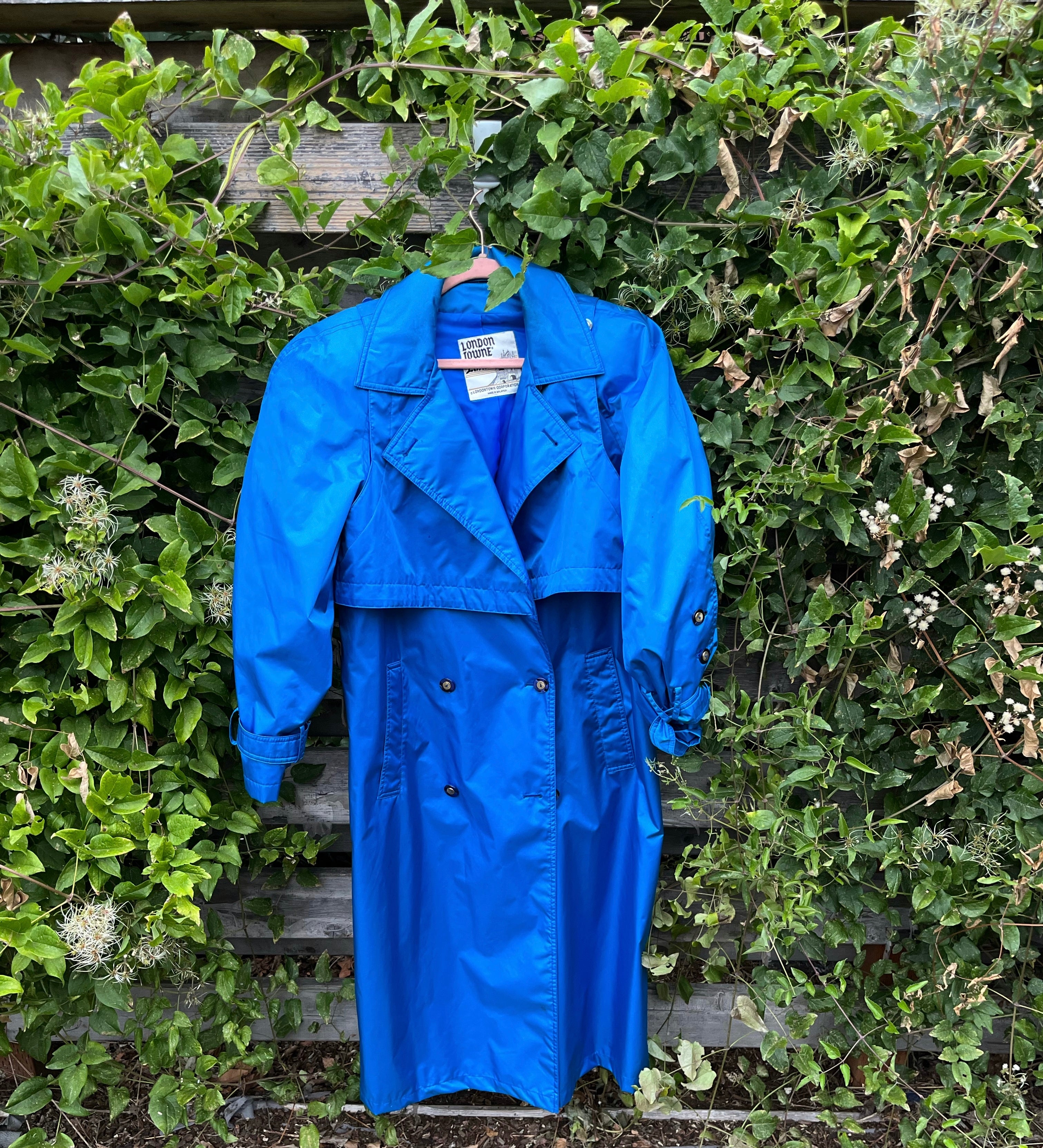 London Fog Towne Limits Aqua Blue Trench Rain Coat Belted Floorlength Redjaspervintage